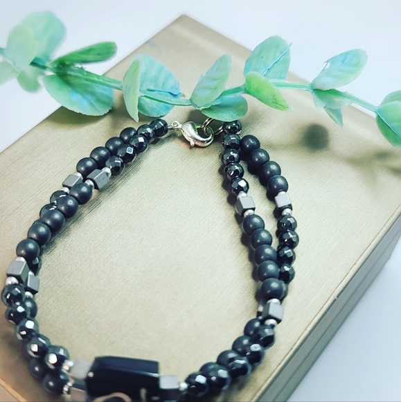 Hematite Om bracelet 4 mm - Picture 5 of 5